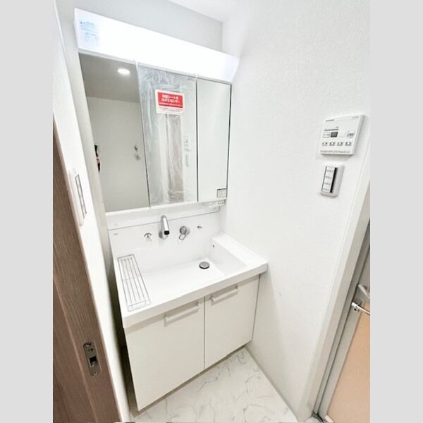 カスタリア西船橋Ⅱ0303号室 洗面所