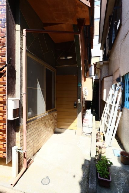 江戸川区篠崎町５丁目戸建 エントランス