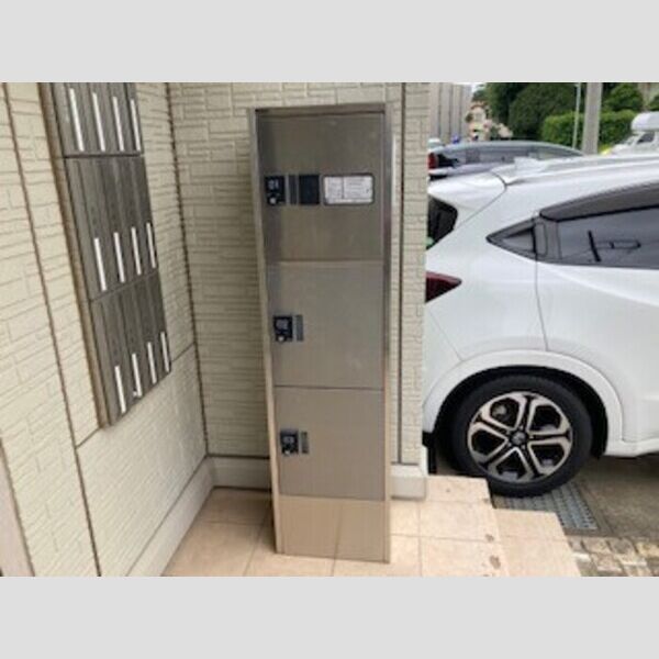 フィレンツェ201号室 宅配ボックス