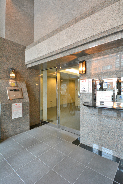 パレステュディオ東京八重洲通り304号室 エントランス