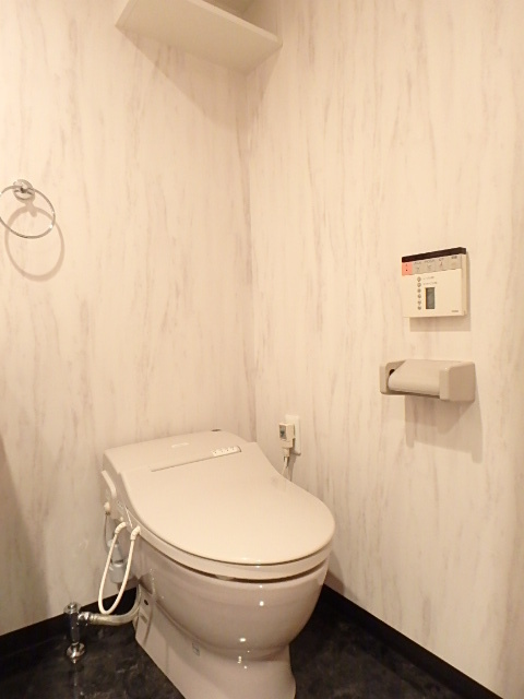 グランド・ガーラ西麻布4階 ◆シャワー付きトイレ◆