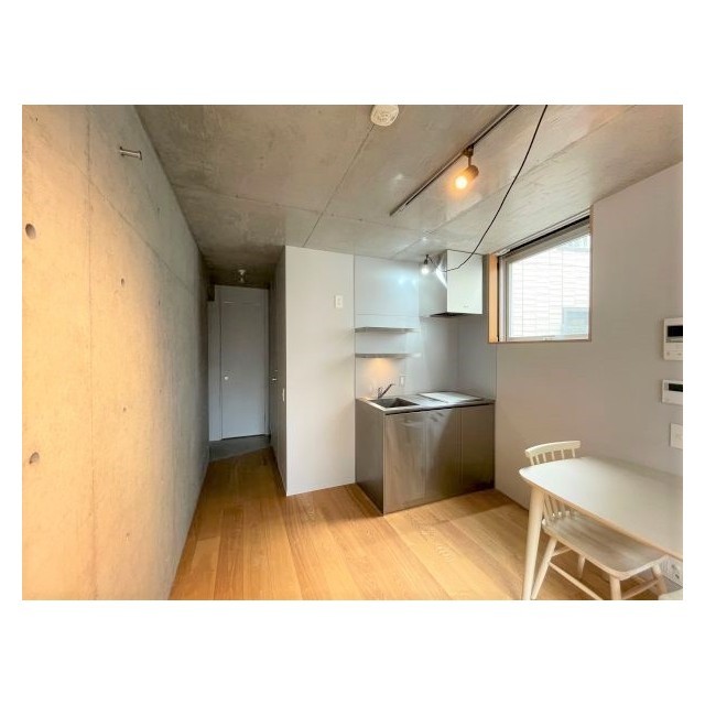 PASEO SANGENJAYA EAST WEST リビング