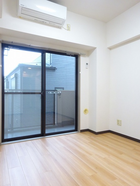 ライオンズマンション横浜反町 リビング