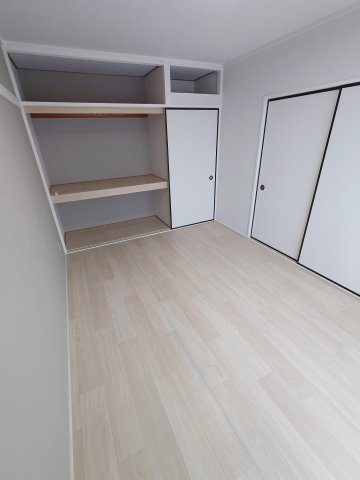 リベラルIII原当麻 使い勝手のよいオープン収納です。
