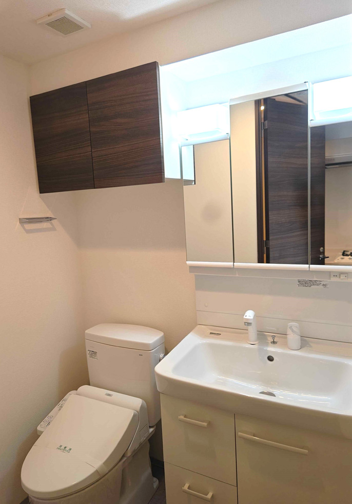 ジェノヴィア四谷三丁目グリーンヴェール5階 内観