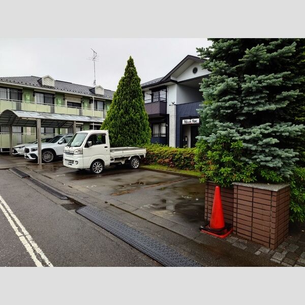 ブルーフォックス201号室 駐車場