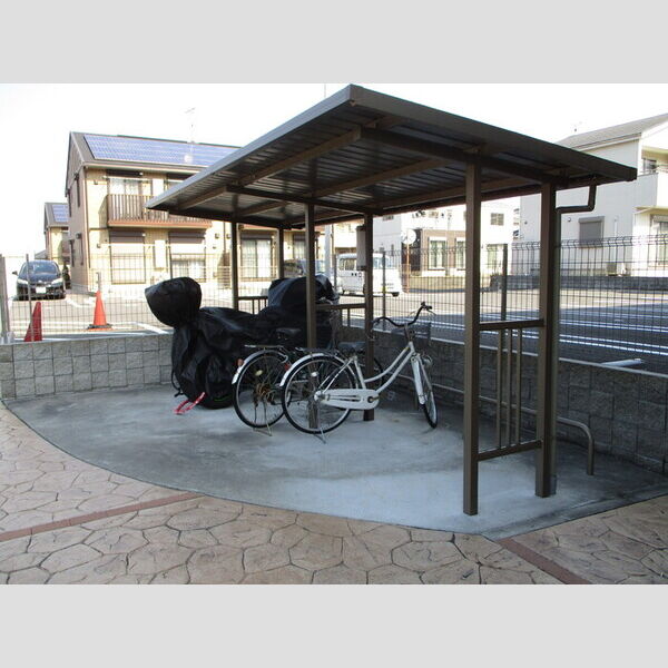 ヴェルデ コリーナ　壱番館103号室 駐輪場