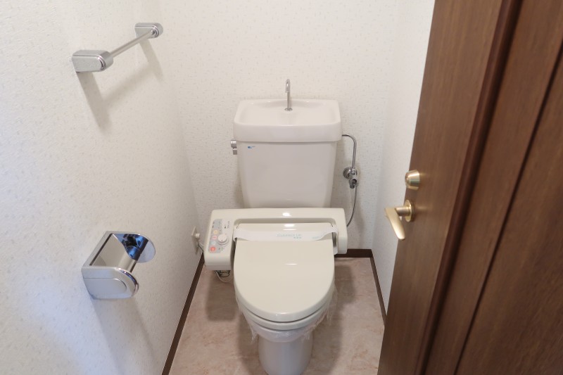 Ｔ’ｓ　ｇａｒｄｅｎ稲城2階 トイレ