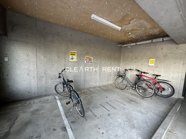 菱和パレス新丸子 駐輪場