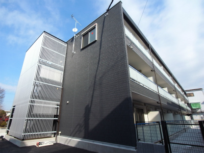 リブリ・シャイニー平松1階 外観