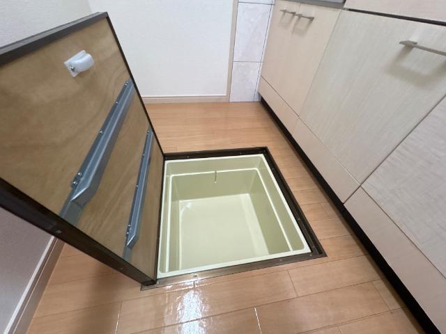 エスペラール 床下収納