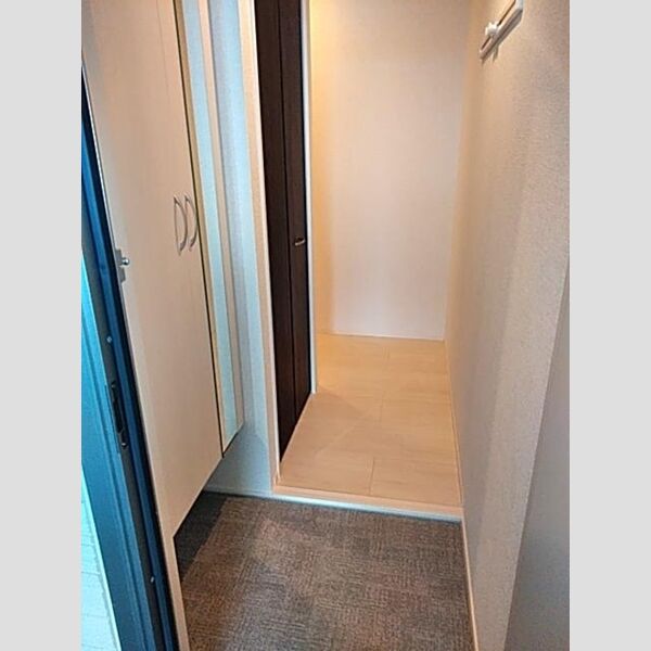 エタニティー東船橋 玄関