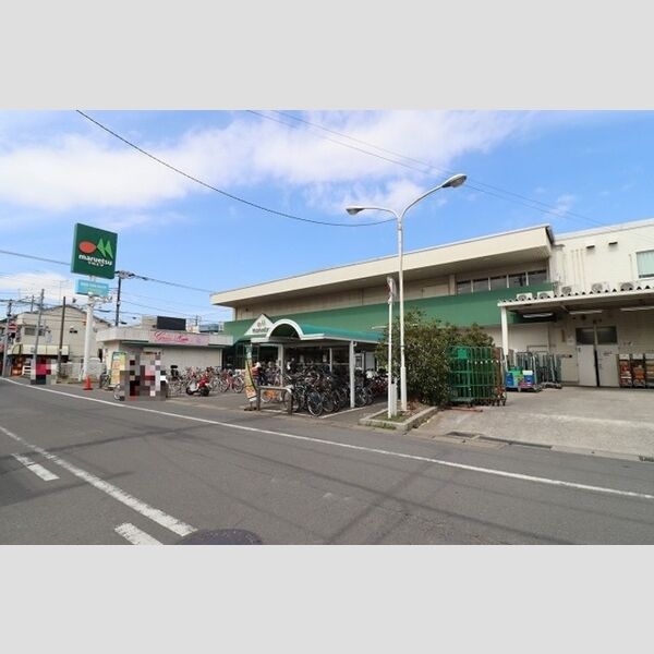 サニーハイツ207号室 マルエツ栄町店(183m)