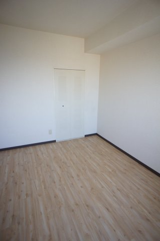 カサグランデ0209号室 個人の部屋や寝室として使える洋室です