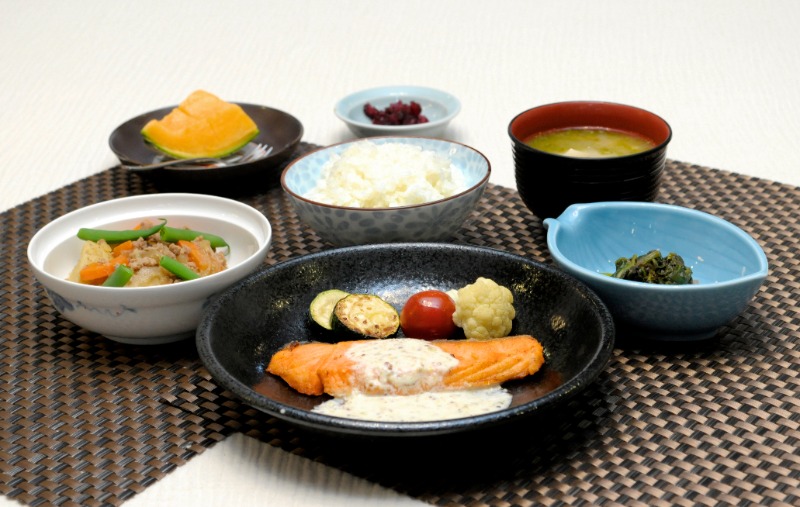 コンフォート文京小石川1階 お食事参考写真（夕食）