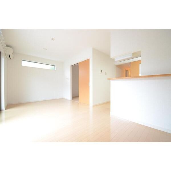 グリュース102号室 リビング