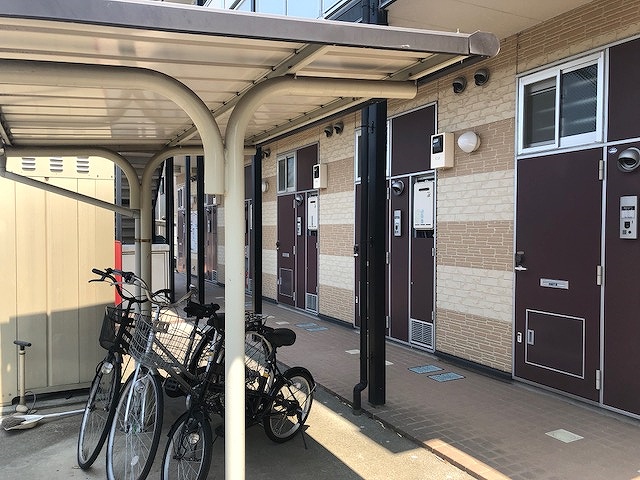 レオパレス城山203号室 駐輪場