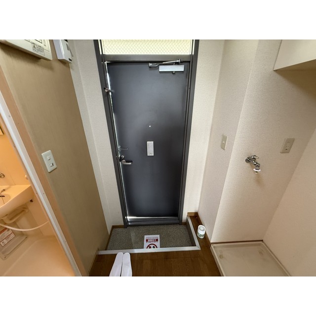 OYUMI102号室 玄関
