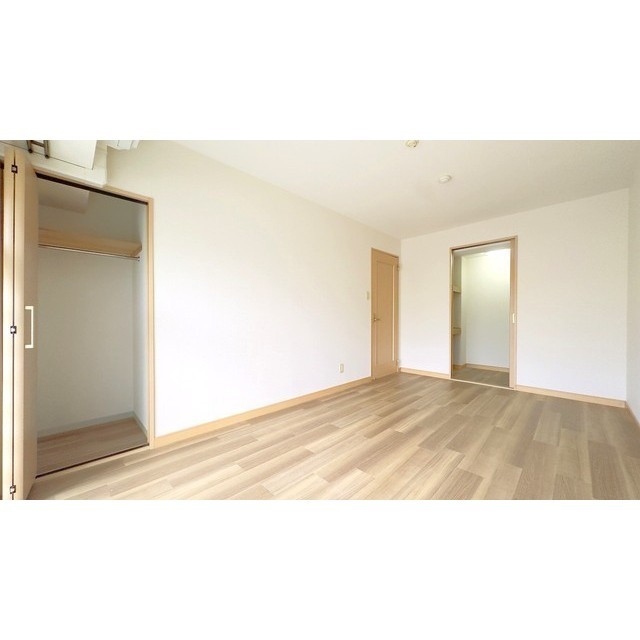 ラトゥール　レジュモー ウォークインクローゼットあり