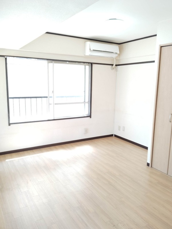 ボン・ボヤージュ高円寺 リビング