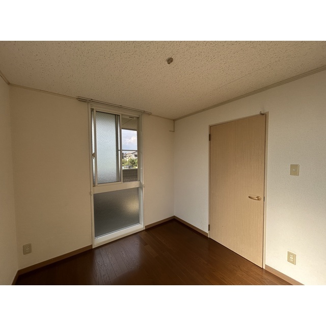 ウイニングイースト 内観