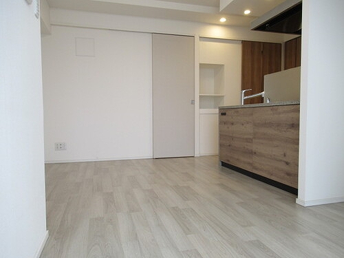 ベルジェンド三鷹ラ・ヴィエ 洋室