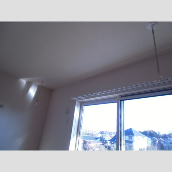 サンライズガーデン205号室 室内物干し