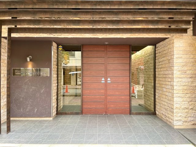 レジディア九段下8階 エントランス