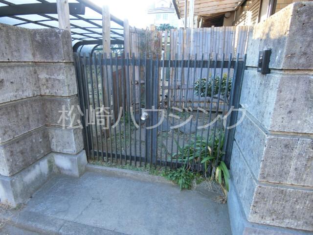 西落合３丁目戸建 エントランス