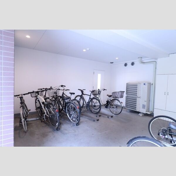 ボンソワール 自転車駐輪場