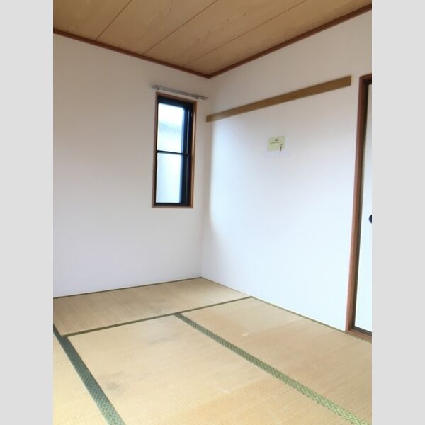 グレイスプラザ　Ⅱ 和室6帖