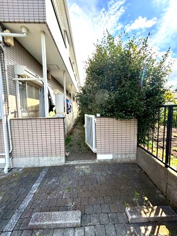 グランドール日野 外観