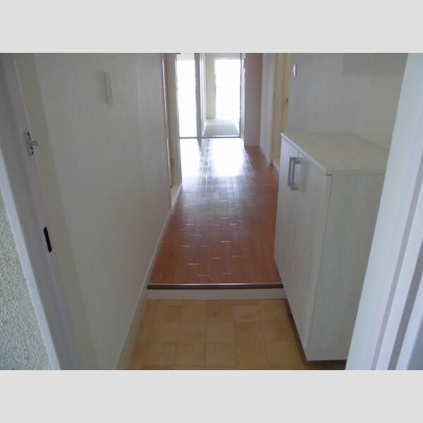 メゾン細田 玄関