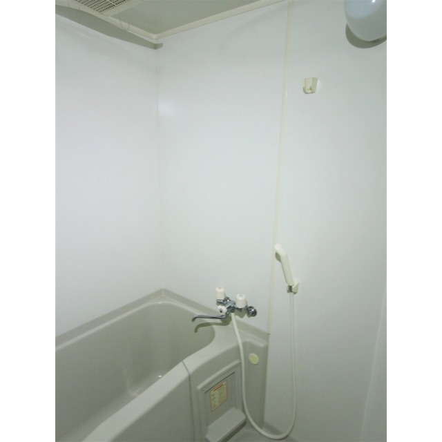 アムール リーヴェロ103号室 お風呂