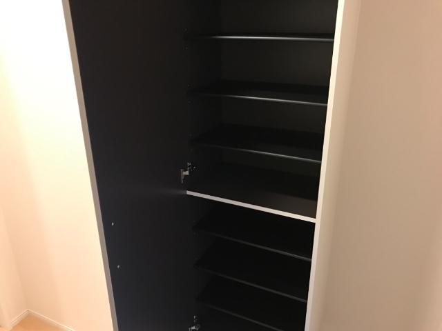 パルテノス202号室 シューズボックス（イメージ）