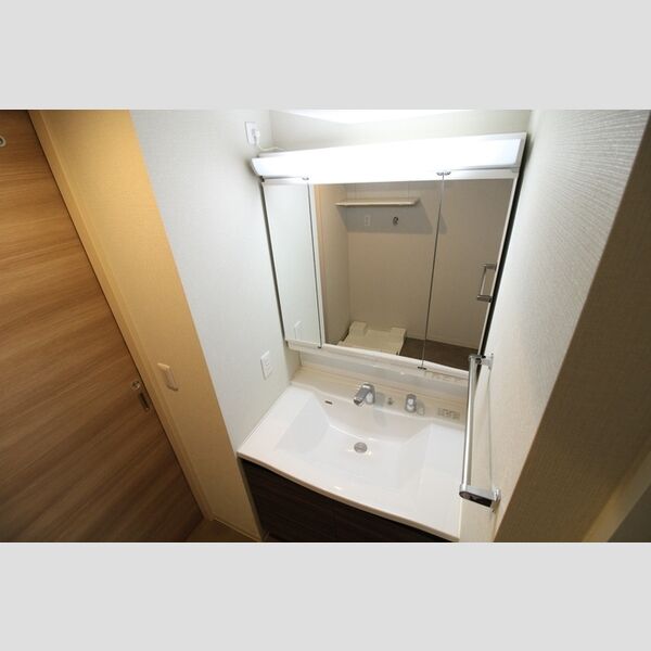 ベイサイドヒルズ関内403号室 洗髪洗面化粧台