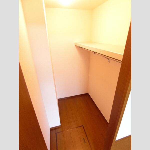 グランシャリオ 桜木 ウォークインクローゼット付