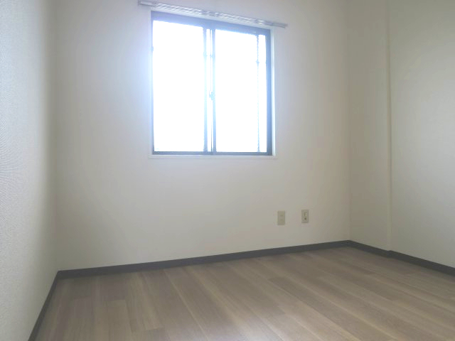ボヌール西ヶ岡0401号室 洋室２　※現況優先