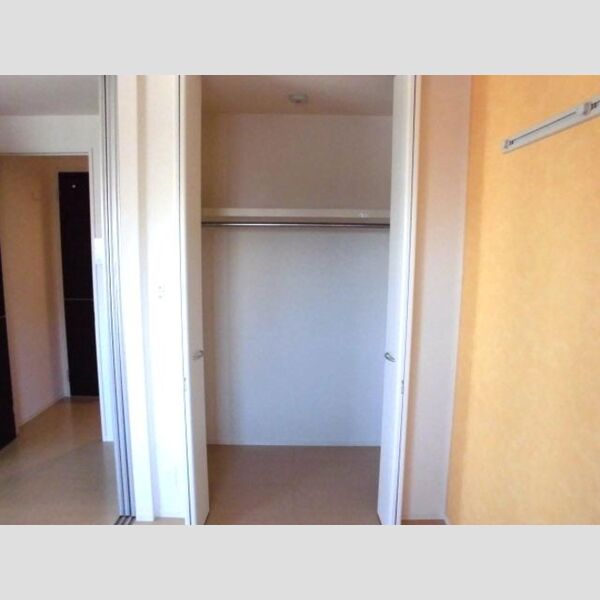 ロハス末広207号室 クローゼット