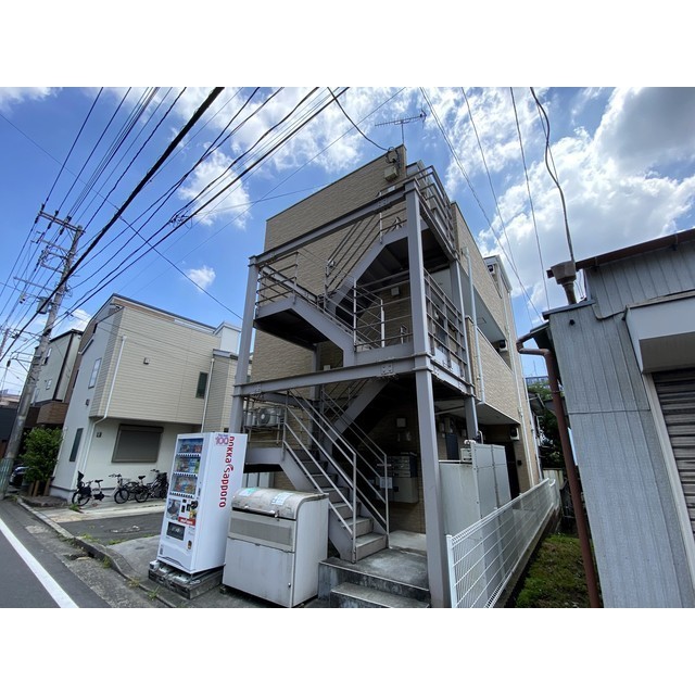 ストラーダ生麦302号室 外観