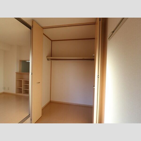 マウンテンスクエア103号室 クローゼット
