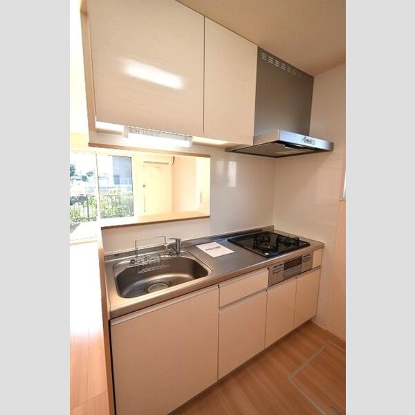 リバーハイム102号室 対面キッチン