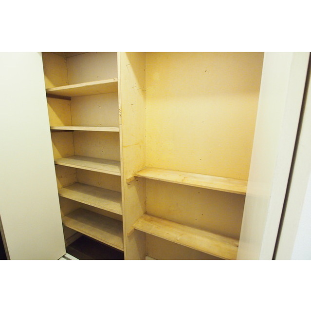 メゾンモモ103号室 ★大容量靴収納★