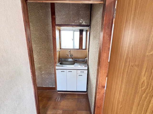 調布市多摩川３丁目の戸建 2階に便利な水場