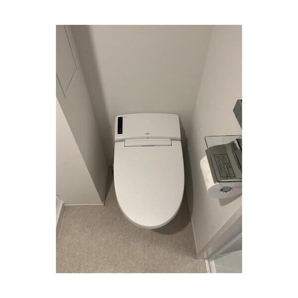 ASTILE目黒不動前303号室 トイレ