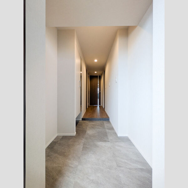 サンジョイアゼロ607号室 玄関