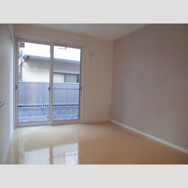 アルシオネ　T105号室 洋室6帖