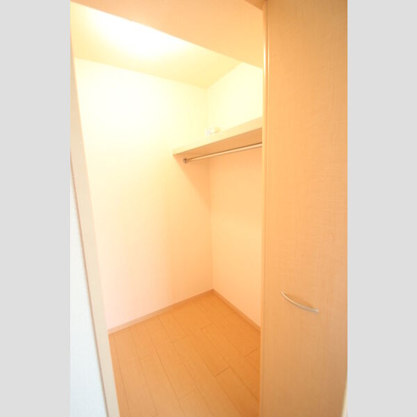 ロイヤルヒル East クローゼット