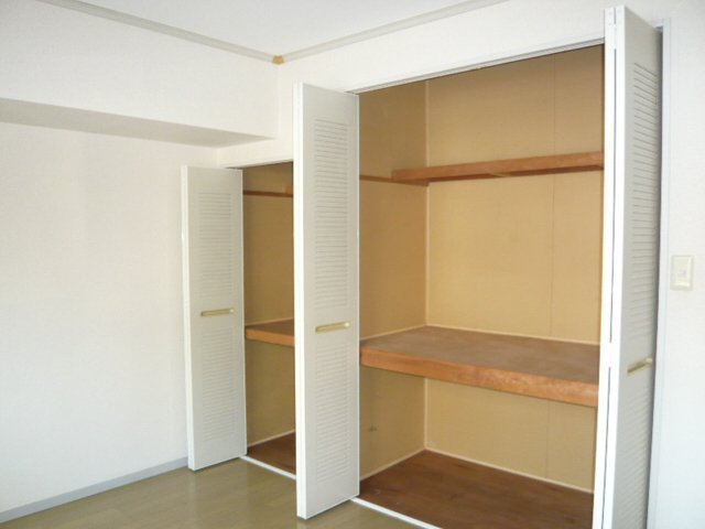 グリーンプラザ２0103号室 収納