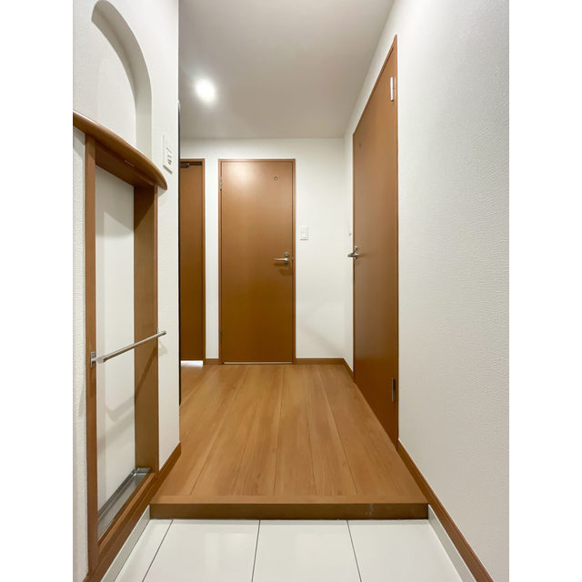 アーバハイツ六町環七北通り0506号室 玄関